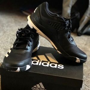 Adidas Crazyflight bounce shoe
